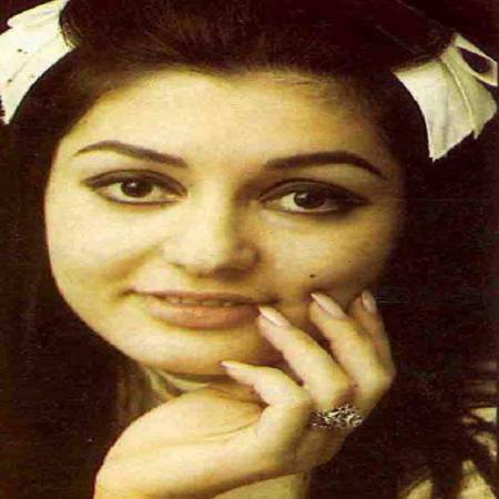 دانلود آهنگ نگاهم میکنی اما به سردی نه تنها من تو هم دنیای دردی – تو را باور ندارم – از گوگوش