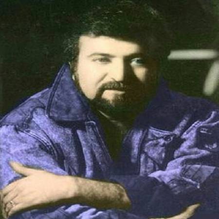 دانلود آهنگ من تنگ دلم یا که جهان تنگ شده تیره بر سرم یا افق این رنگ شده – گذشته های دور – از فرزین