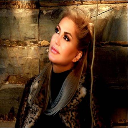 دانلود آهنگ دیگه خستم با تو نمی مونم – عاشقم اما دارم درد میکشم – از شهره