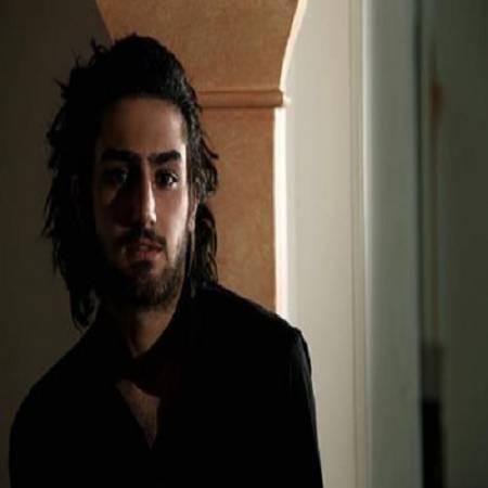 دانلود آهنگ لیلی بنشین خاطر ها را رو کن لب وا کن و با واژه بزن جادو کن از امیر عظیمی
